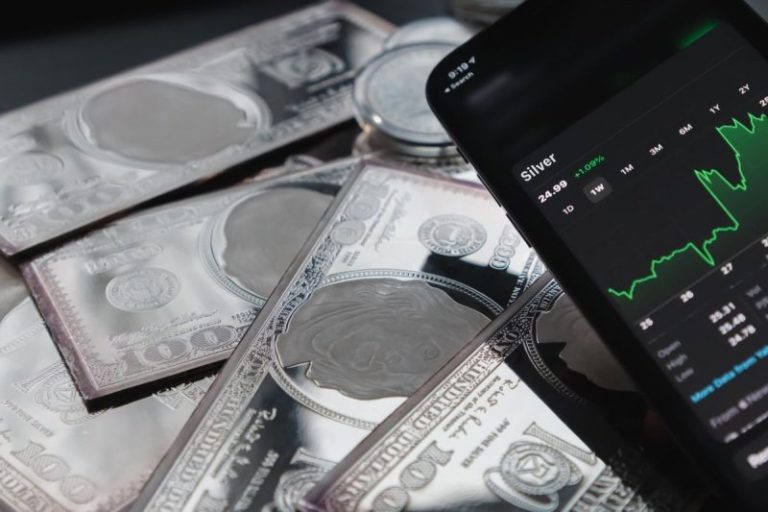 Silver Soaring: Will the Price Reach $100 per Ounce in 2024?