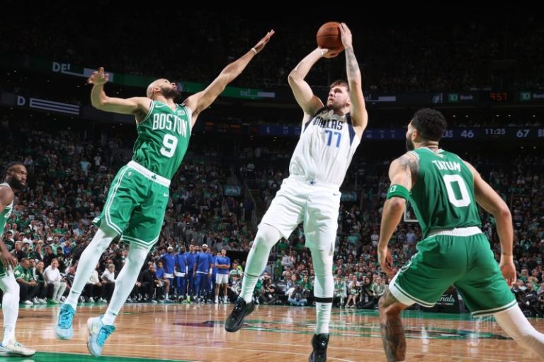 NBA Dunks with Amazon as New Media Partner, Rejecting Warner Bros. Discovery