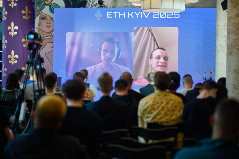 400 TPS and “Ethereum on your phone”: Vitalik Buterin & Tomasz K. Stańczak dropped big news at ETHKyiv 2025